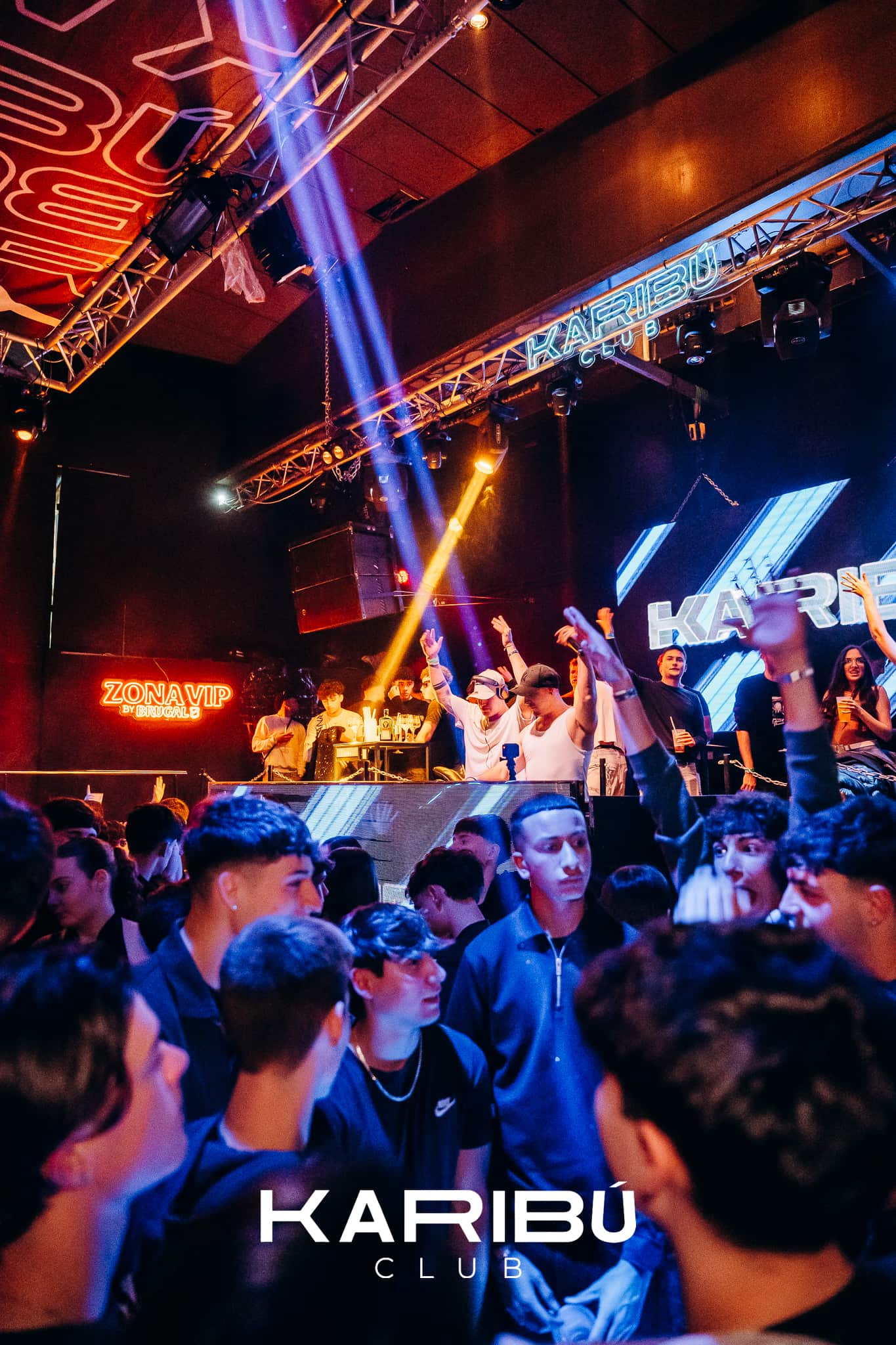 Vostè està veient actualment 2 d’Abril – Santa Universitaria